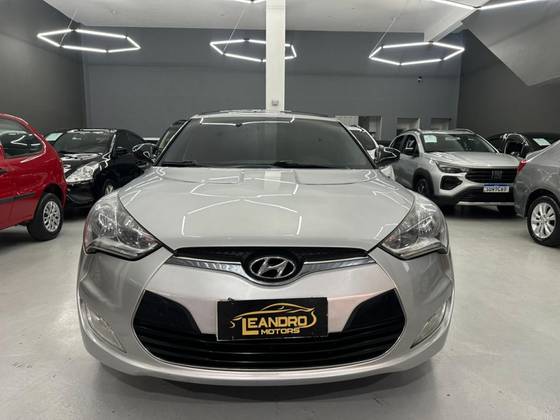 HYUNDAI VELOSTER 1.6 16V GASOLINA 3P AUTOMÁTICO HYUNDAI VELOSTER 1.6 16V GASOLINA 3P AUTOMÁTICO